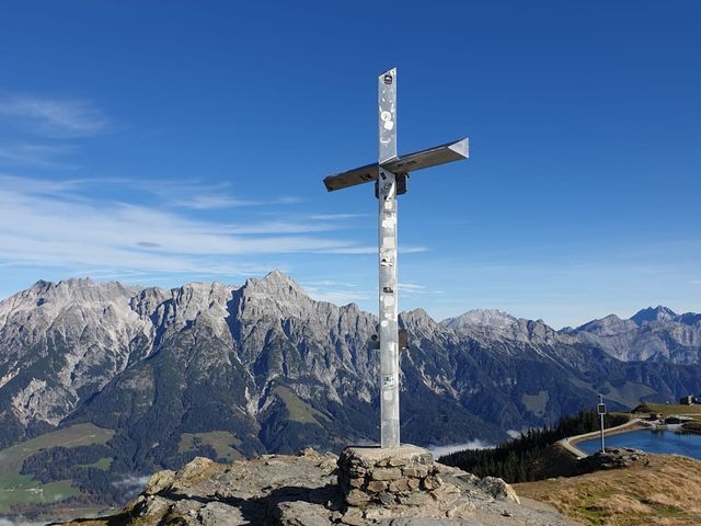 Großer Asitz Gipfelkreuz.jpeg